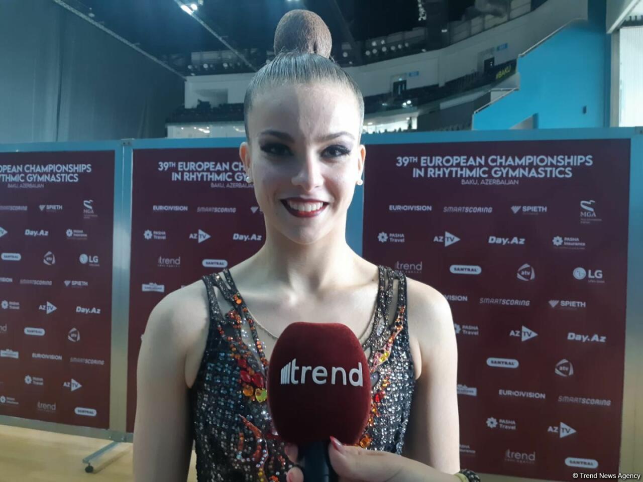 Желаю азербайджанским гимнасткам удачи на чемпионате Европы