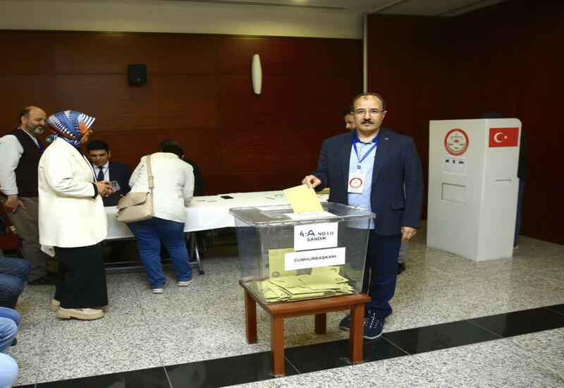 Посол Турции в Азербайджане проголосовал на выборах