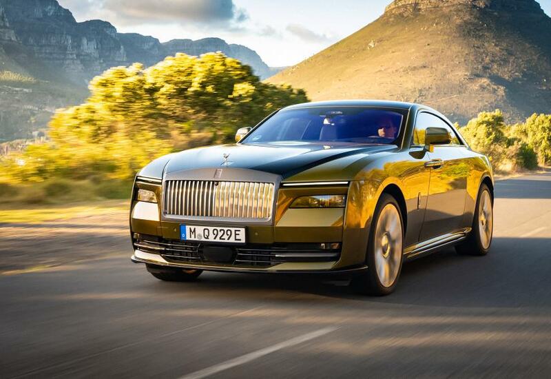 Очередь за новым Rolls-Royce Spectre растянулась до 2025 года