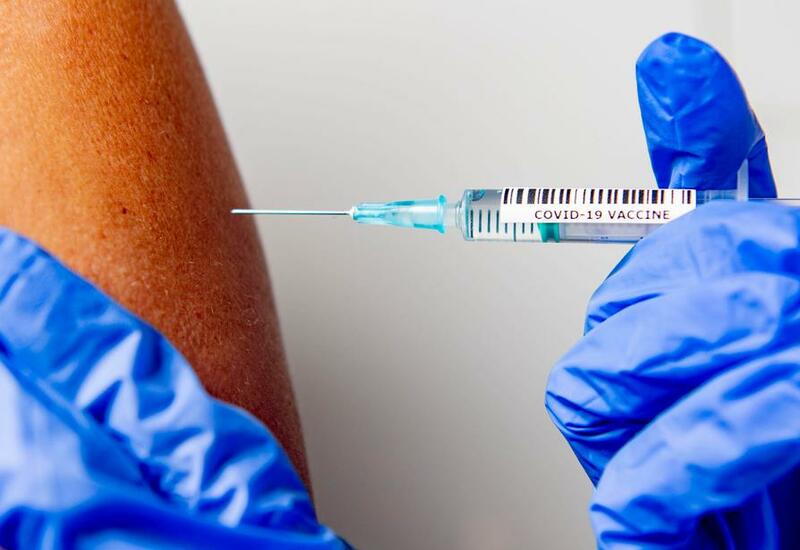 Сколько вакцинаций от коронавируса было проведено за сутки?