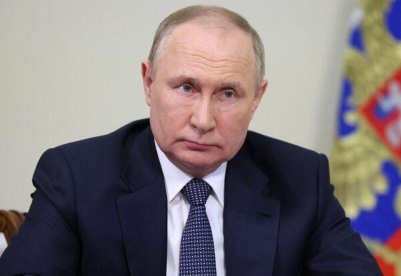 Putin ərzaq embarqosunu uzatdı