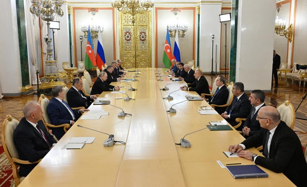 В Москве состоялась встреча Президента Ильхама Алиева и Президента Владимира Путина