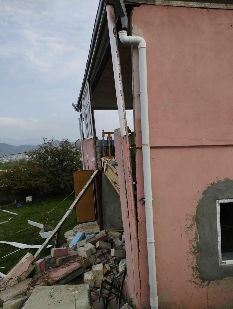 В жилом доме в Гедабеке произошел взрыв