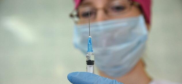 Сколько людей вакцинировались от коронавируса?