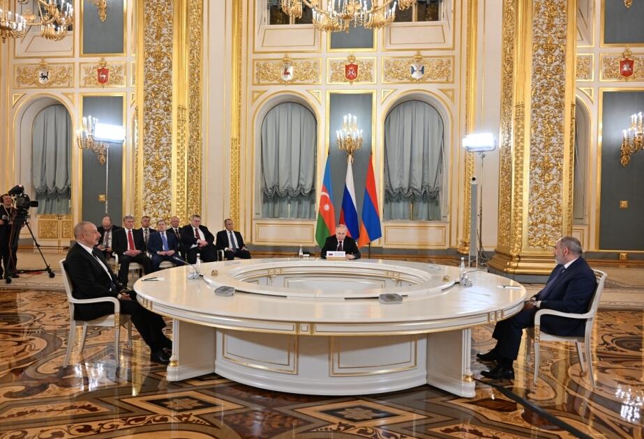В Москве состоялся трехсторонний Саммит лидеров Азербайджана, России и Армении