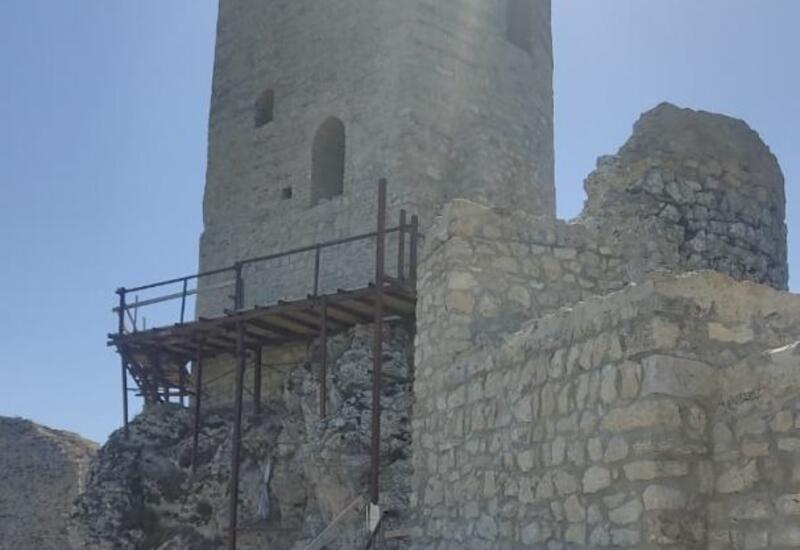 Завершены реставрационные работы в 5 башнях крепости Чыраг-гала