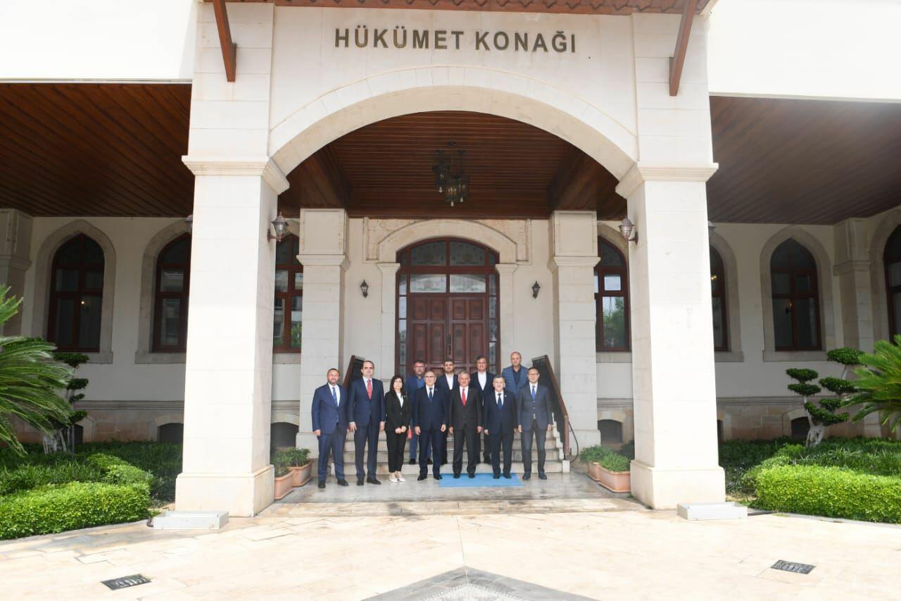 Azərbaycanlı deputatlar Türkiyədə seçkilərə hazırlıqla tanış olublar