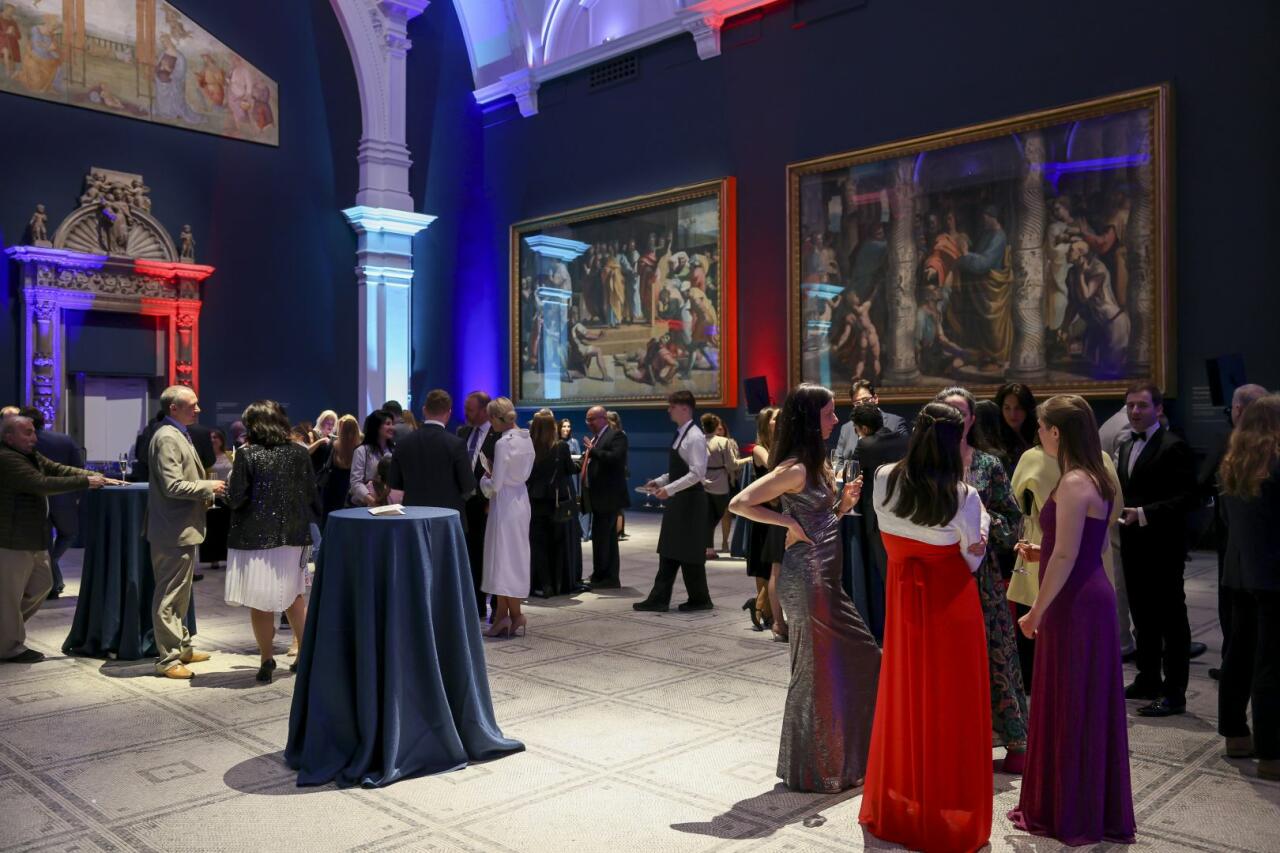 В знаменитом британском Музее Виктории и Альберта прошло мероприятие "Гейдар Алиев-100"