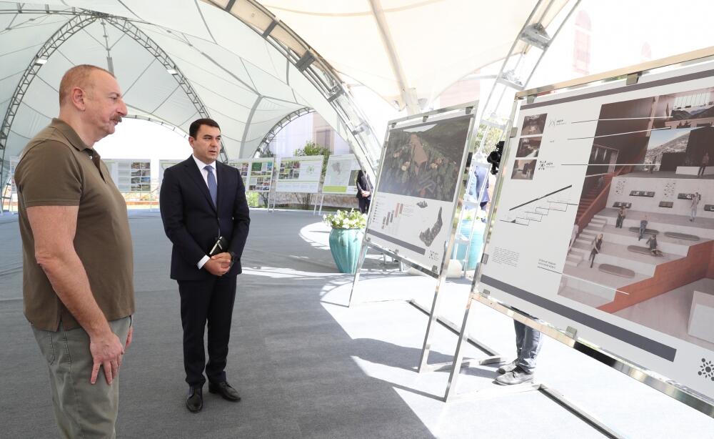 Президент Ильхам Алиев заложил фундамент музеев Оккупации и Победы
