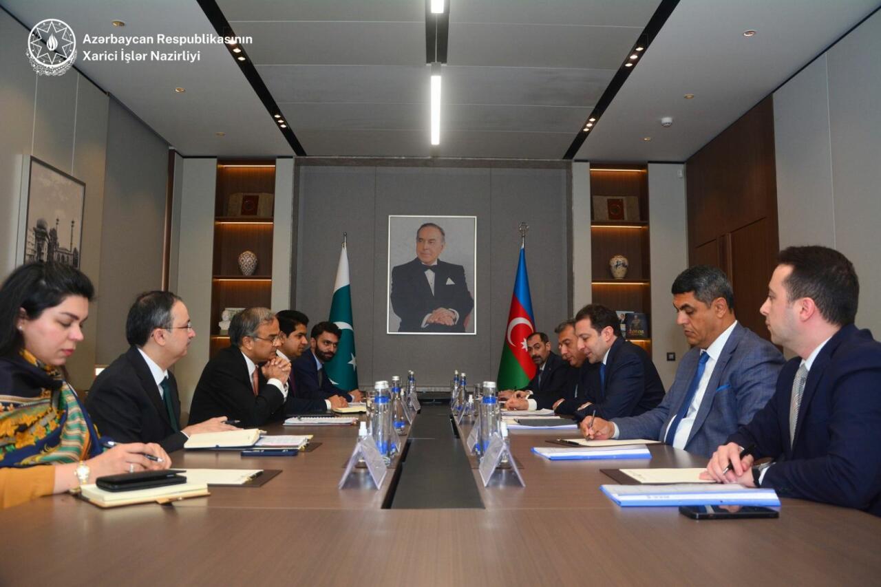 МИД Азербайджана и Пакистана провели политконсультации