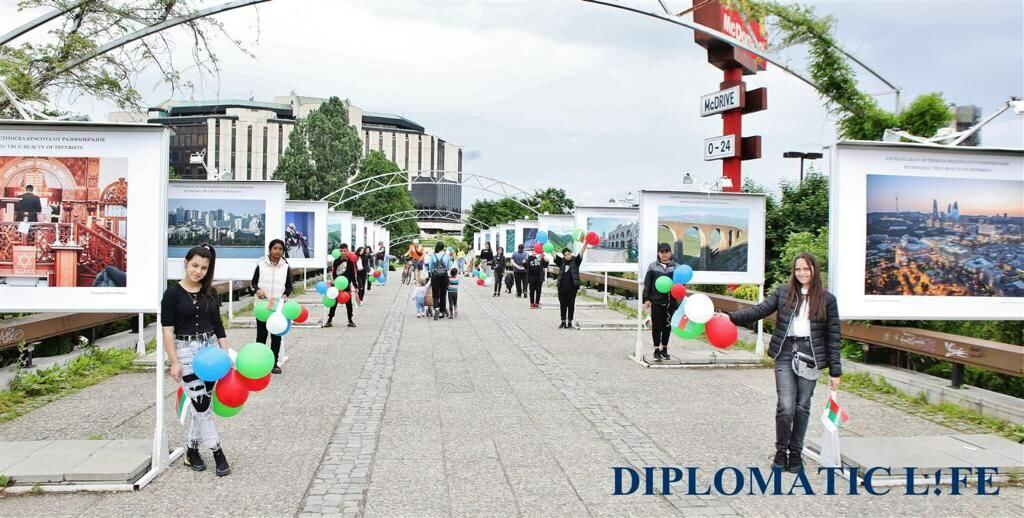 В Софии открылась фотовыставка, посвященная 105-летию Дня Независимости Азербайджанской Республики
