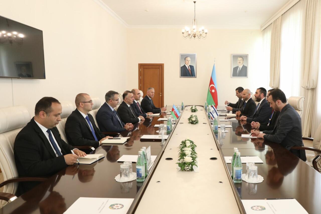 Министры здравоохранения Азербайджана и Израиля провели встречу