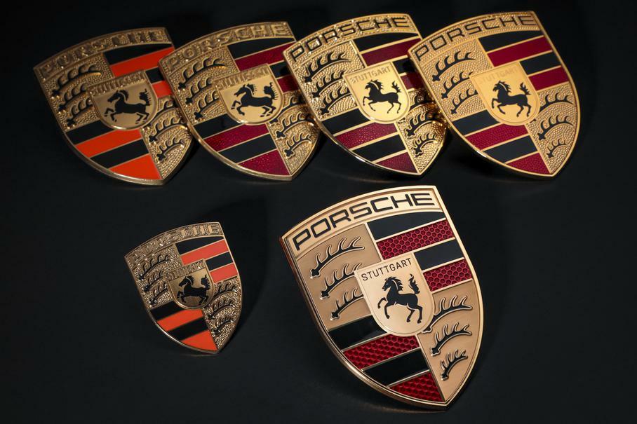 Porsche меняет логотип