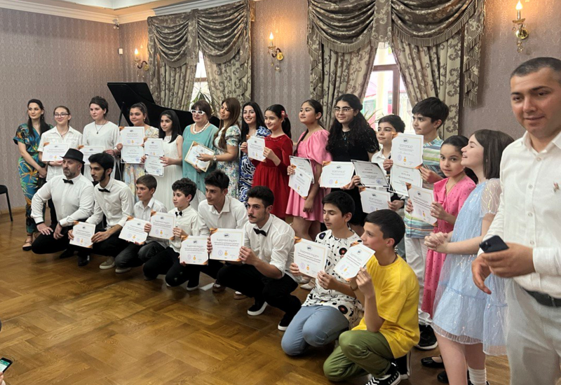 Участники проекта Бакинской филармонии "Gənclərə dəstək" выступили с концертом в Грузии