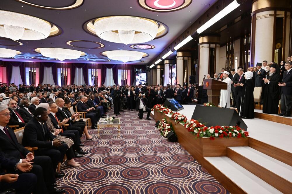 Президент Ильхам Алиев и Первая леди Мехрибан Алиева приняли участие в церемонии начала исполнения полномочий Президентом Реджепом Тайипом Эрдоганом