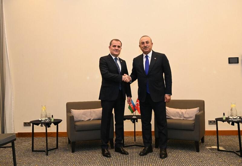 Байрамов поблагодарил Чавушоглу за вклад в азербайджано-турецкие отношения