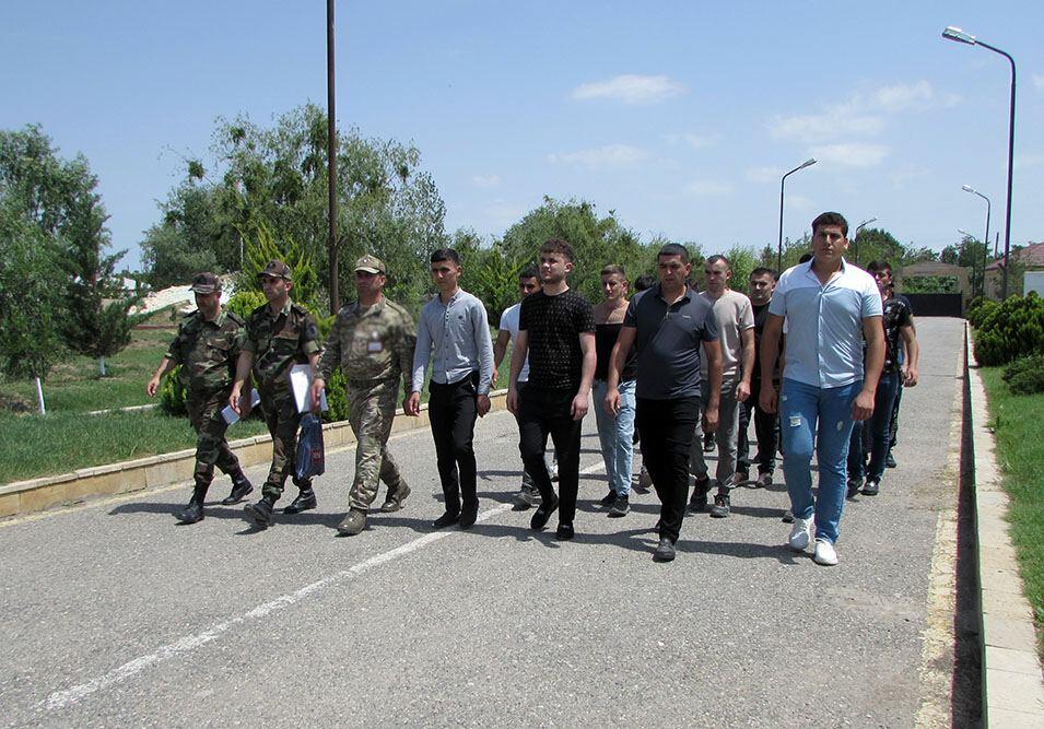 В Азербайджане проводятся очередные учебные сборы военнообязанных