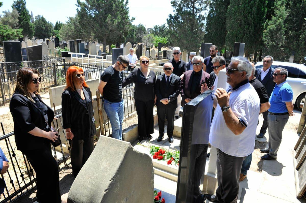 В Баку почтили память Сиявуша Аслана
