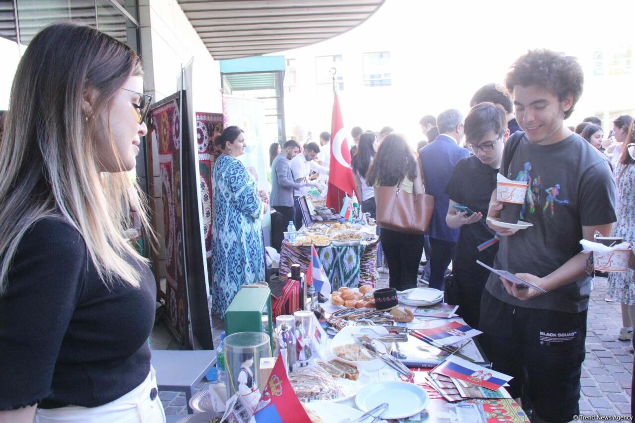 В Университете ADA открылся международный фестиваль с участием посольств 35 стран