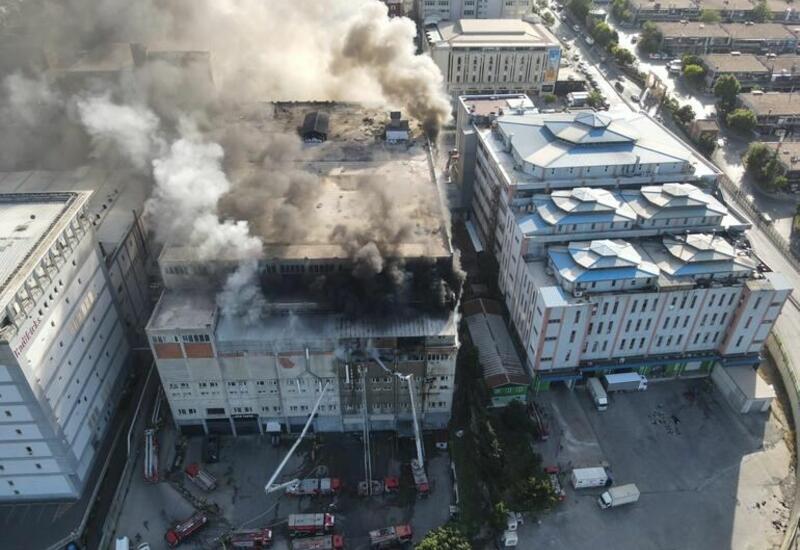 В Турции произошел пожар на заводе