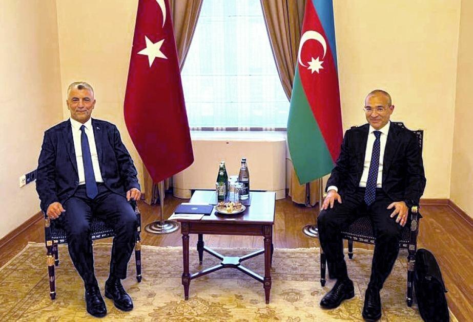 Микаил Джаббаров встретился с министром торговли Турции