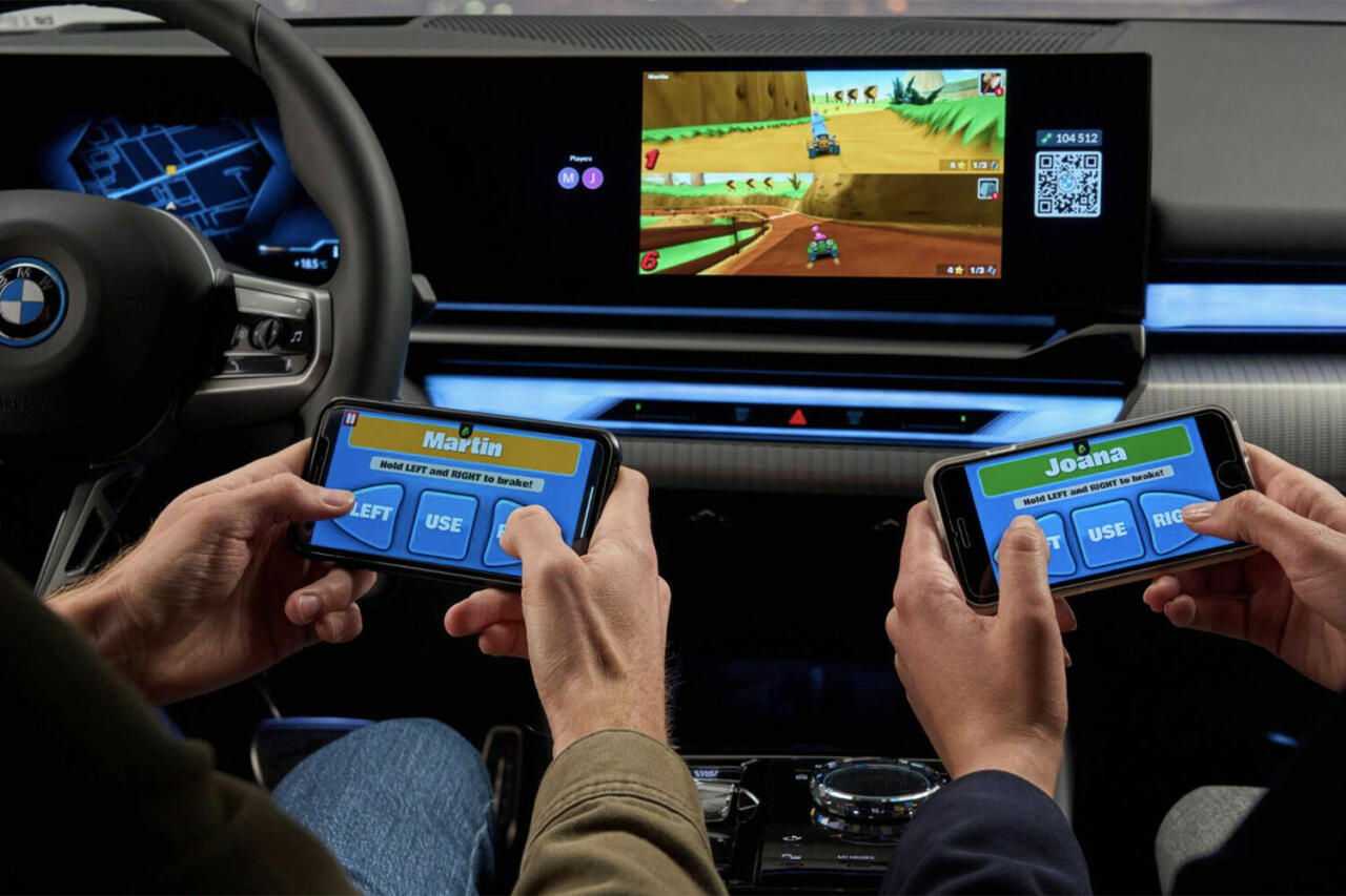 BMW позволит запускать видеоигры в автомобилях