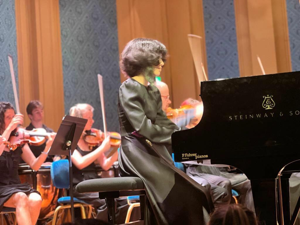 Выступление азербайджанской пианистки встречено овациями в Женеве