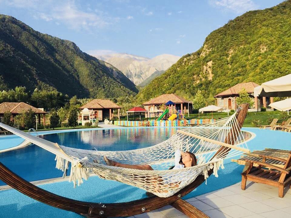 Сколько денег потратили иностранцы на азербайджанские отели в прошлом году?