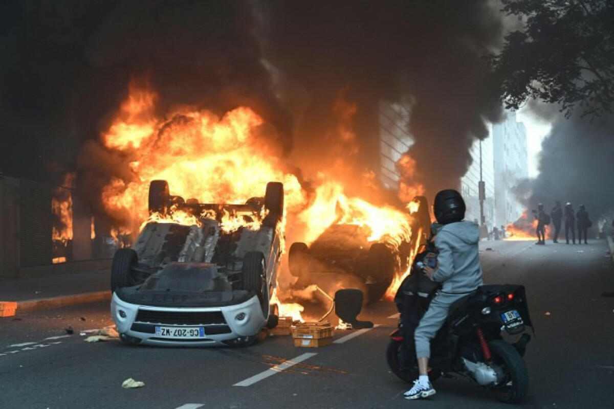 Во многих городах Франции усилились уличные протесты