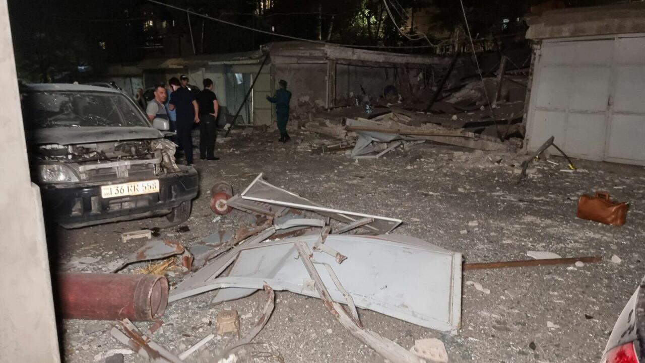Мощный взрыв в центре Еревана, люди выбежали на улицы
