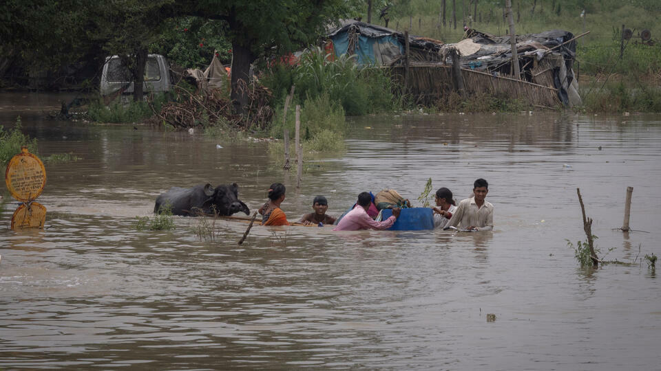 Наводнения унесли жизни более ста человек в Индии