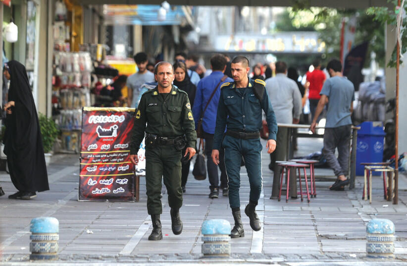 Полиция нравов занимается «укрощением» этнических меньшинств в Иране