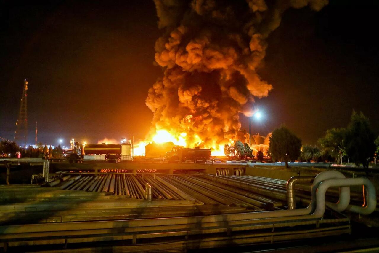 Пожар на газоперерабатывающем заводе в Иране