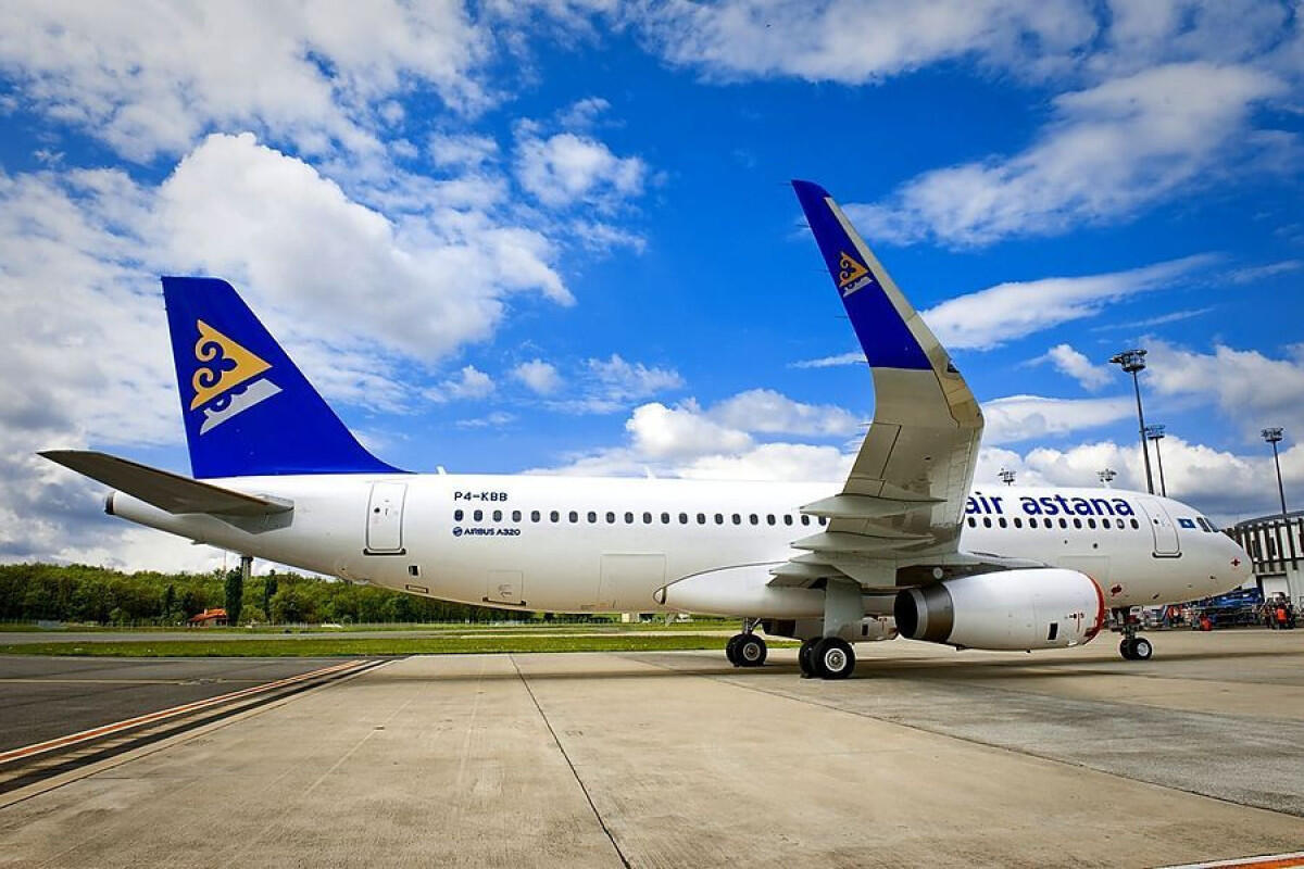 Самолет Air Astana совершил вынужденную посадку в Баку