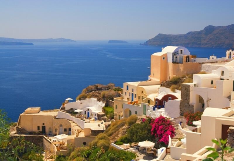Греция решила компенсировать туристам отпуск прерванный из-за пожара
