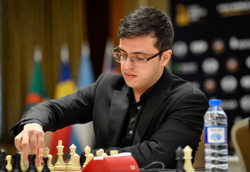 Кубок мира по шахматам в Баку: Ниджат Абасов выиграл первую партию пятого раунда