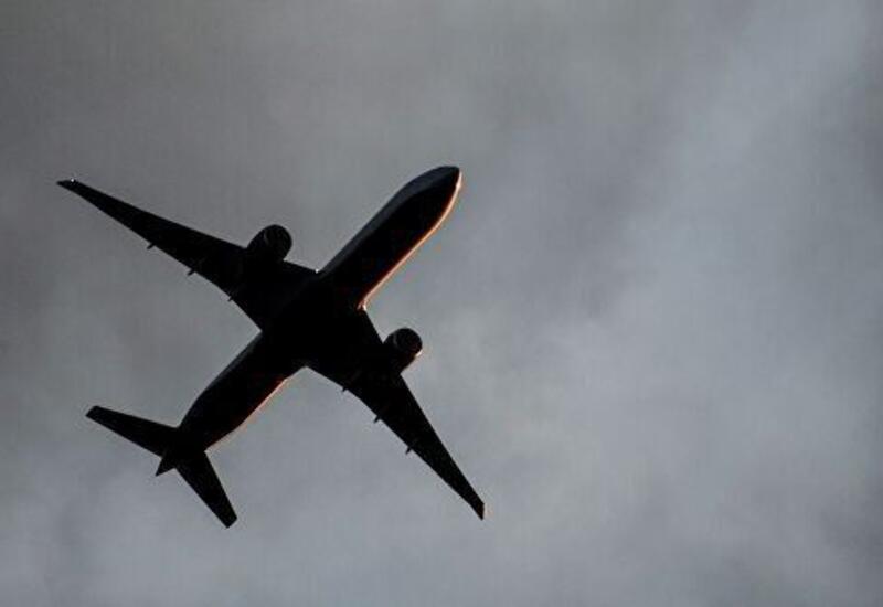 Самолет рейса Баку-Милан приземлился на запасном аэродроме