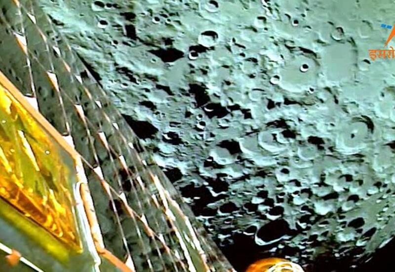 Индийский аппарат передал первые данные с Луны