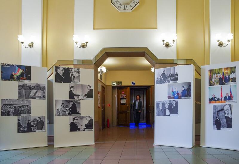 В Казани открылась фотовыставка, посвященная 100-летию со дня рождения Гейдара Алиева