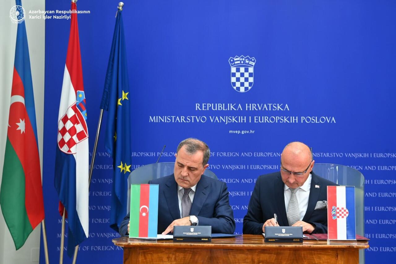 Подписан меморандум между Университетом ADA и Дипломатической академией Хорватии