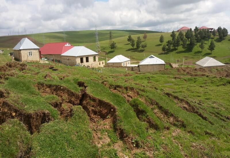 В Азербайджане активизировались оползневые зоны