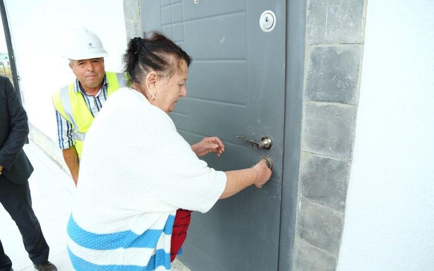 В Агалы еще 25 семьям вручены ключи от домов
