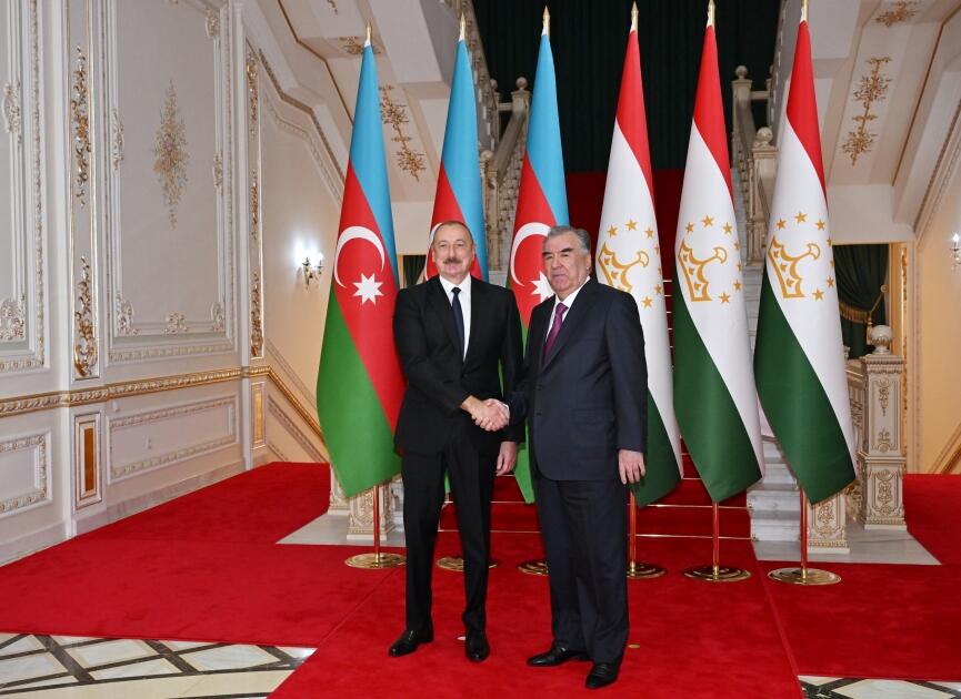 В Душанбе состоялась встреча Президента Ильхама Алиева и Президента Эмомали Рахмона один на один