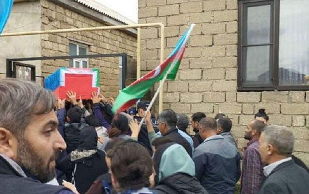В Баку проходит церемония прощания с Эльгюном Гасановым, ставшем вчера шехидом