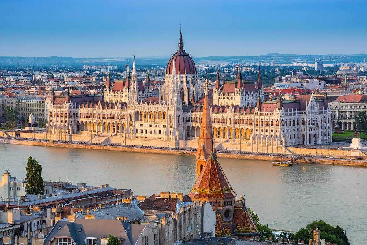 Власти Венгрии объяснили высокую инфляцию в стране