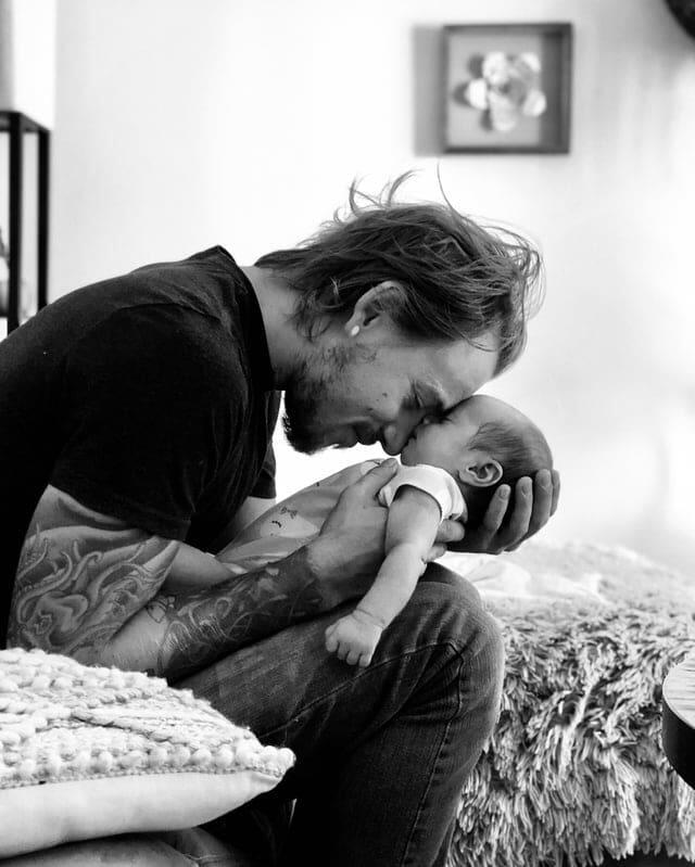 15 трогательных фото отцов с их дочками, которые пробудят чувства даже у очерствелого сухаря