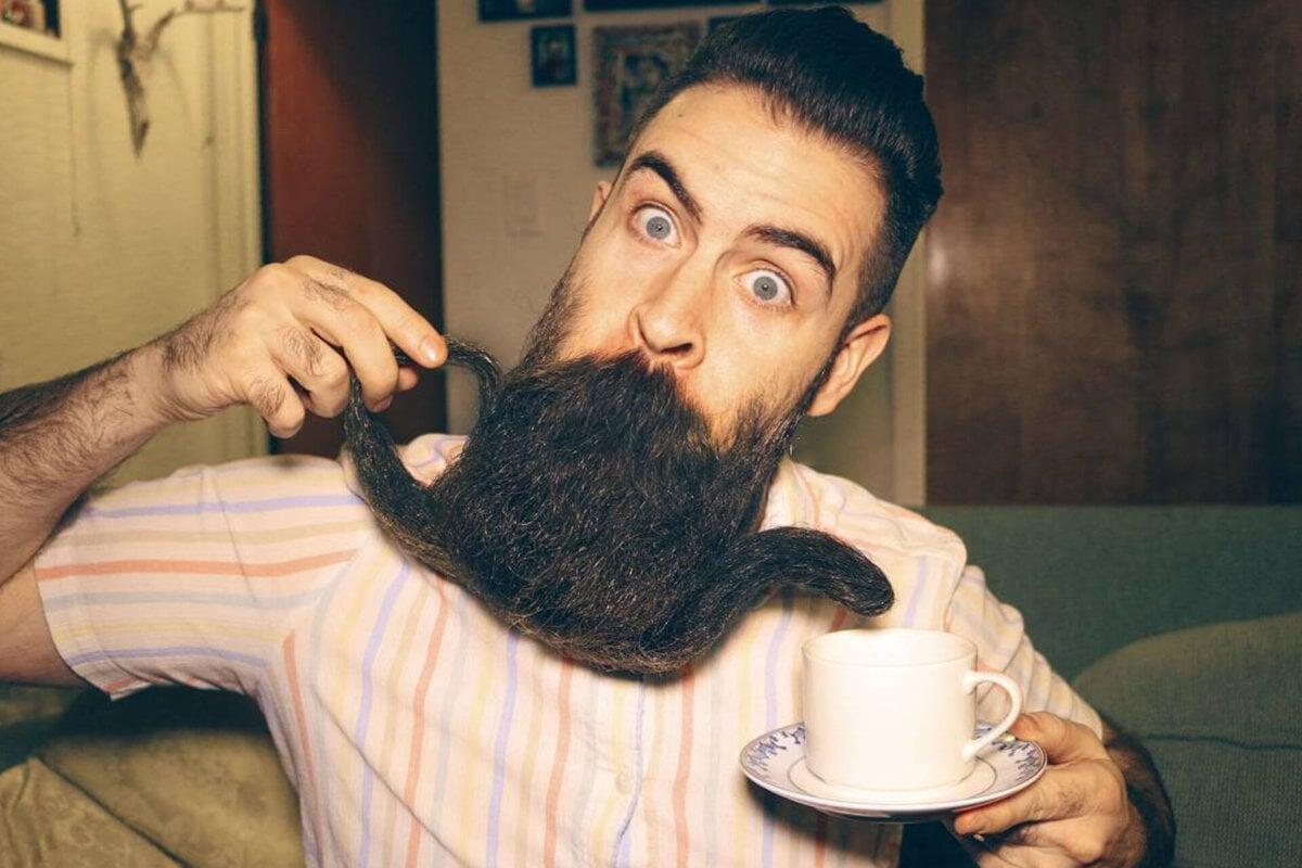 14 забавных и стильных мужчин, показавшие, как по-разному можно использовать бороду