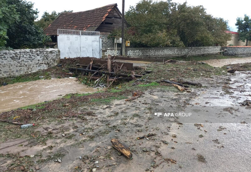 На севере Азербайджана дома затоплены селевыми потоками