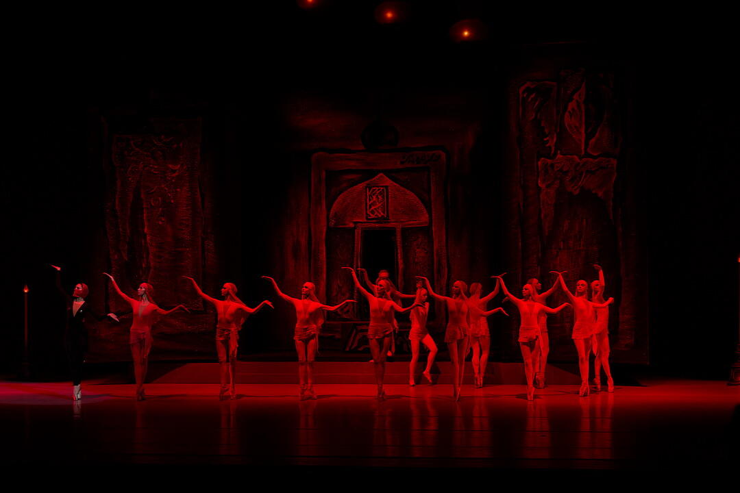 Грандиозно, ярко, феерично! Премьера "Легенды о любви" великого Арифа Меликова в Баку