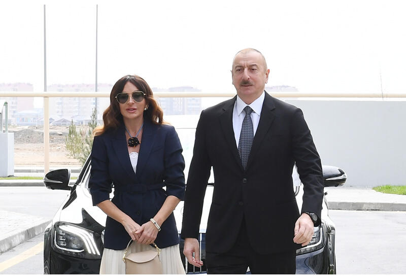 Президент Ильхам Алиев и Первая леди Мехрибан Алиева приняли участие в открытии Зангиланской мечети